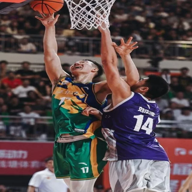 足球杯赛焦点对决：第98组阵容深度剖析